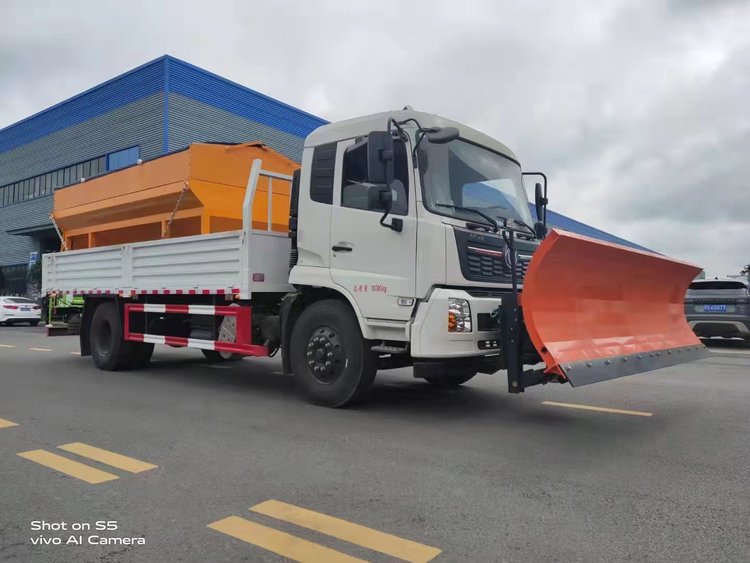 國六東風天錦除雪車