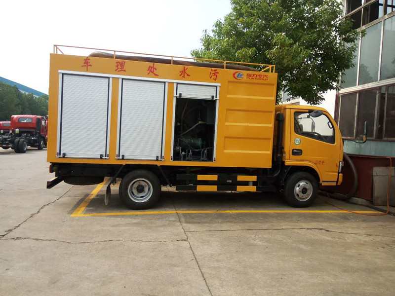東風(fēng)大多利卡污水凈化車(chē)圖片4