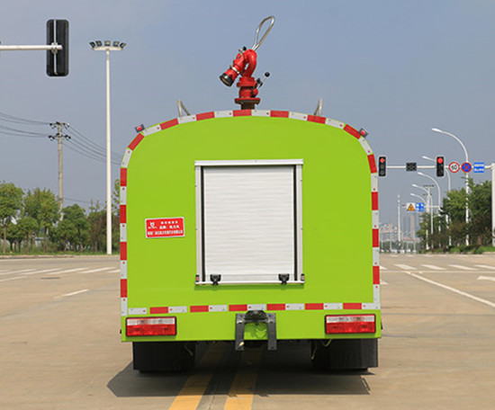東風(fēng)大福瑞卡消防灑水車8噸圖片2